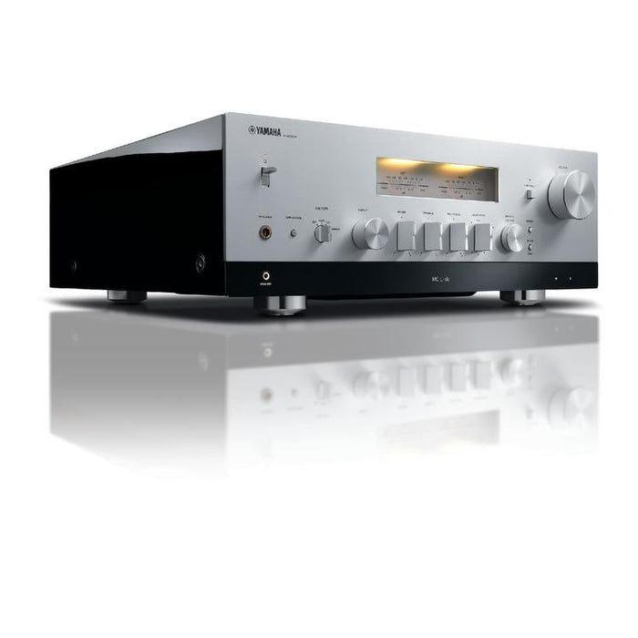 Yamaha RN2000A | Hi-Fi Stereo Network Receiver with MusicCast - 120 W + 120 W - Airplay - Silver-SONXPLUS Granby